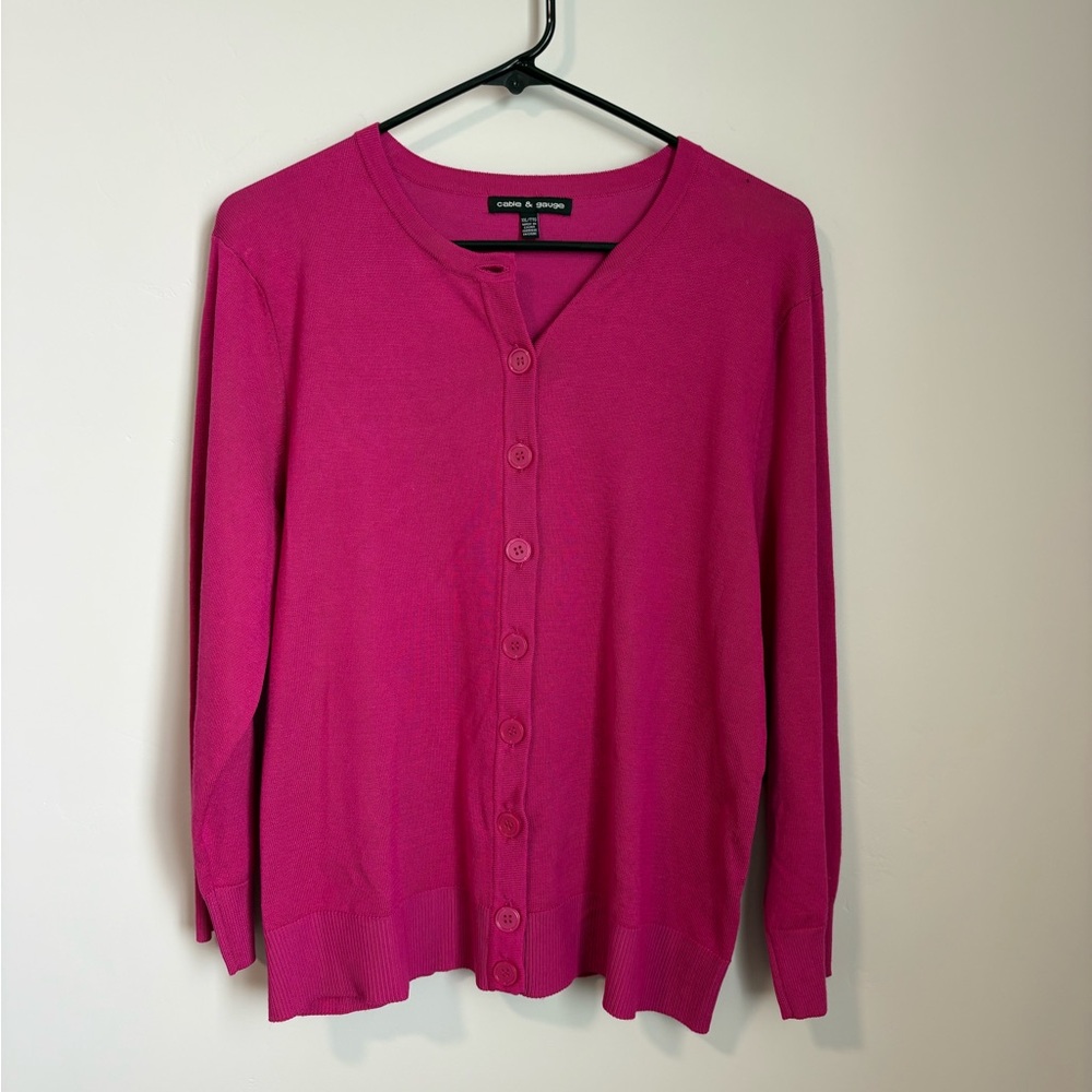 Cable & Gauge Fuchsia Button-Front Women’s Cardigan